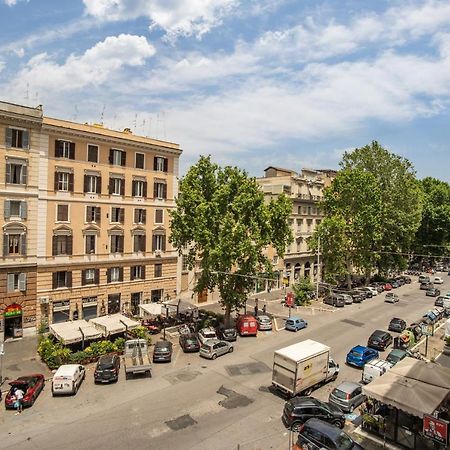 Giulio Cesare Charming Suite Great Location Рим Екстериор снимка