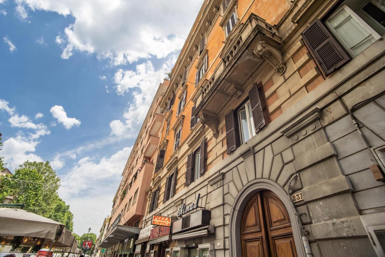 Giulio Cesare Charming Suite Great Location Рим Екстериор снимка